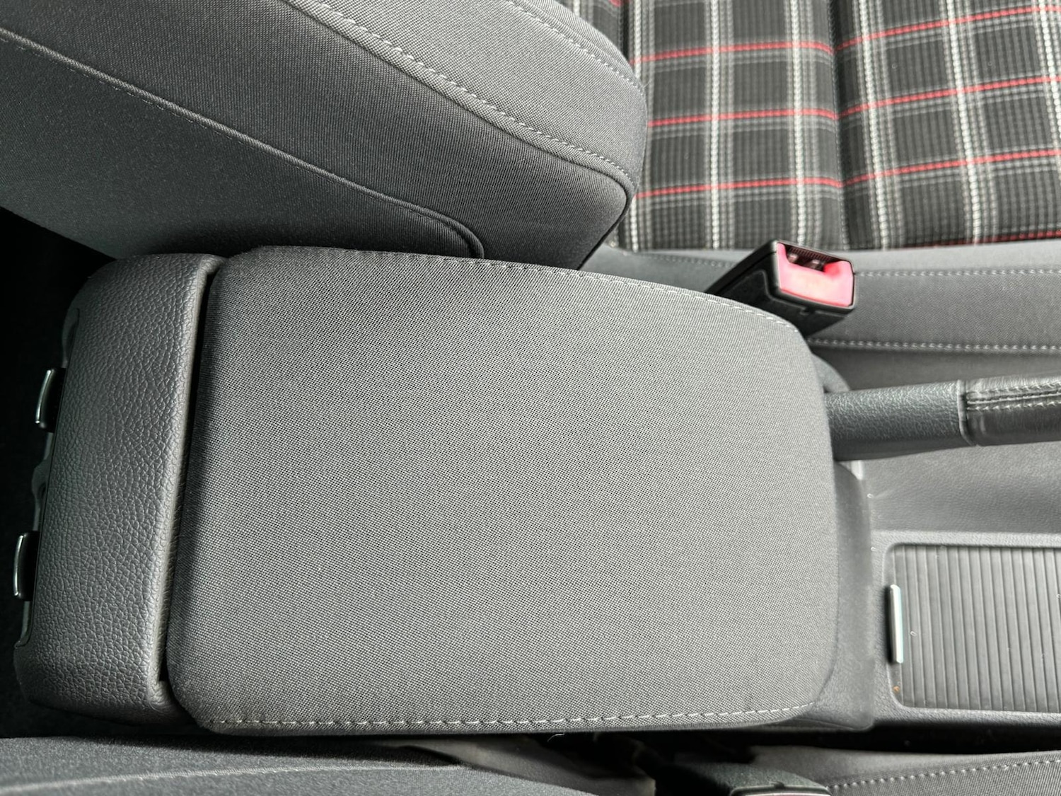 Used Volkswagen Golf for sale - 75995240: Photo 32