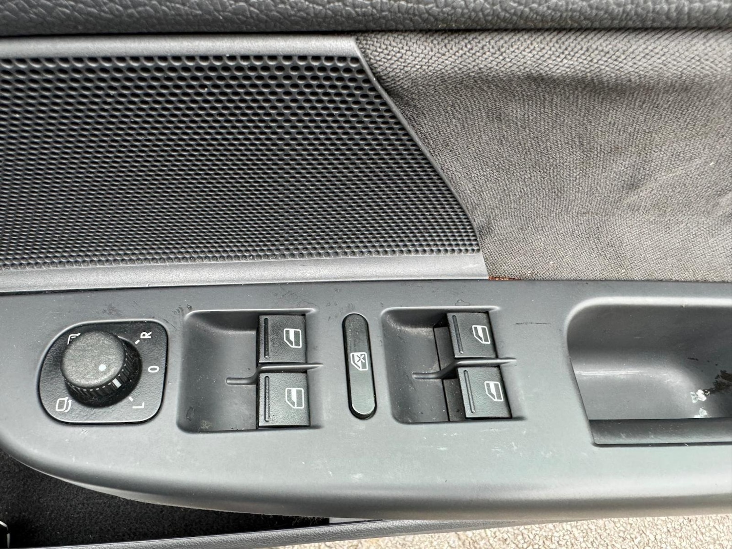 Used Volkswagen Golf for sale - 75995240: Photo 36