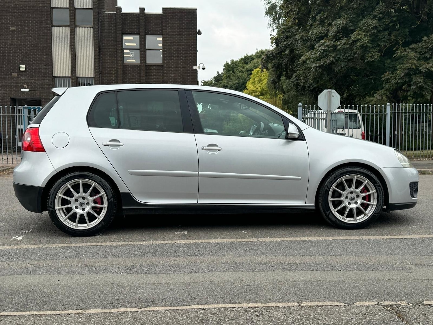 Used Volkswagen Golf for sale - 75995240: Photo 4
