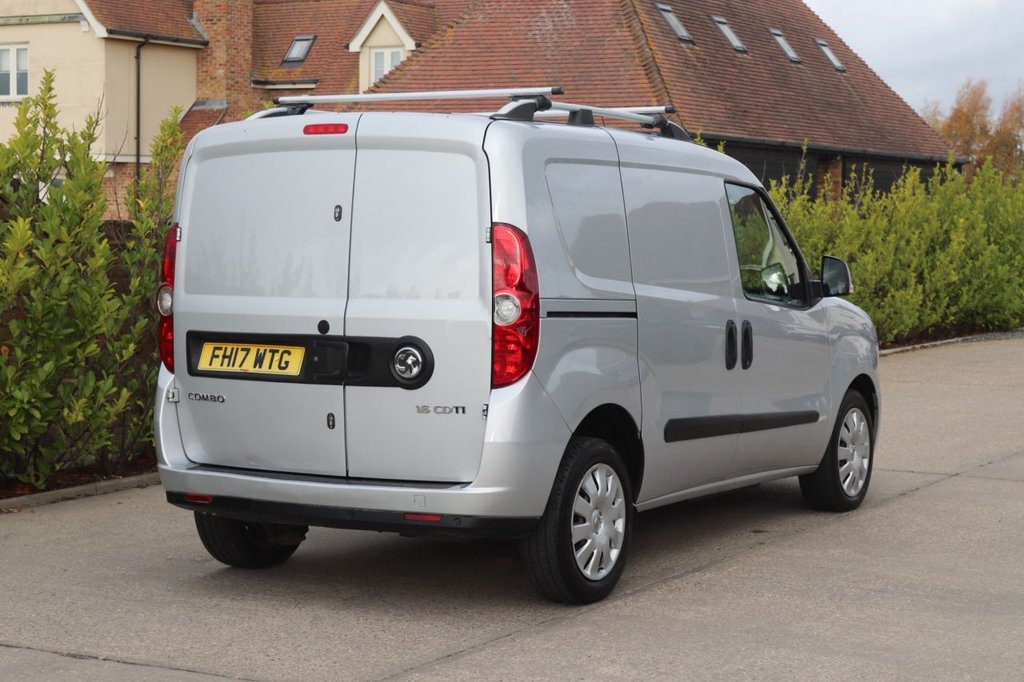 Used Vauxhall Combo 2017 for sale - 76481755: Photo 11