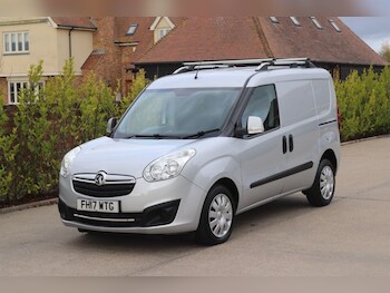 Used Vauxhall Combo 2017 for sale - 76481755: Photo