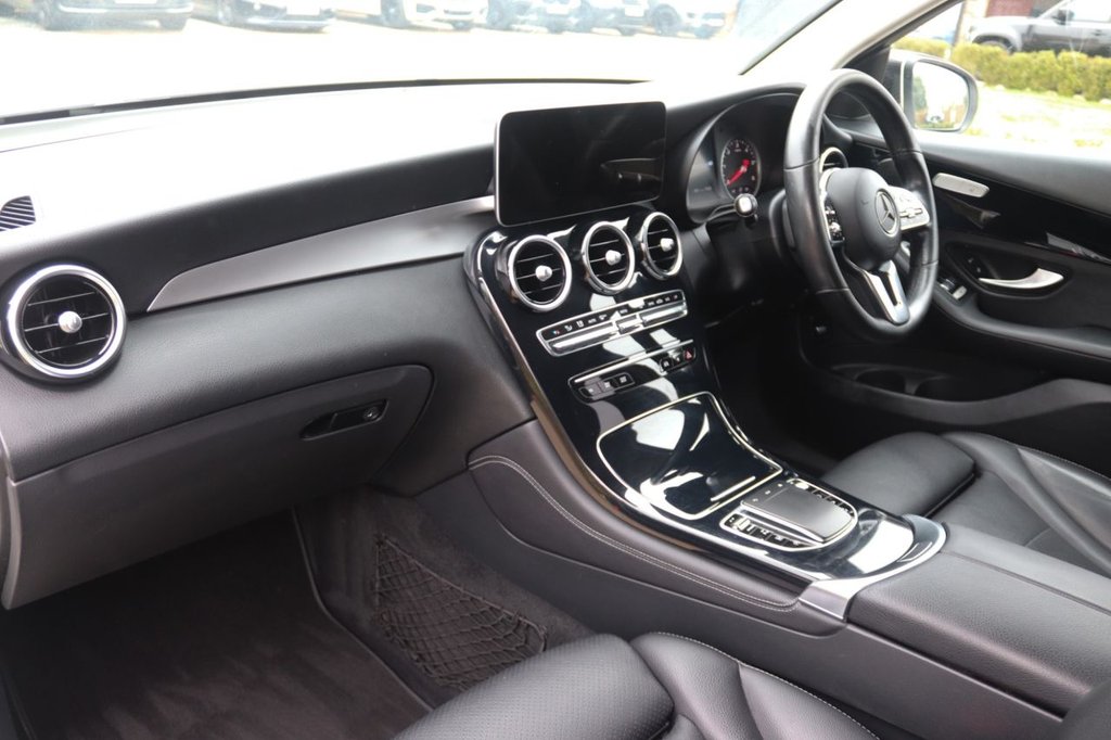 Used Mercedes-Benz GLC 2019 for sale - 77879382: Photo 32