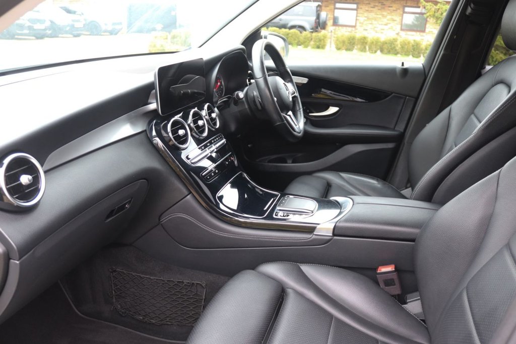 Used Mercedes-Benz GLC 2019 for sale - 77879382: Photo 33