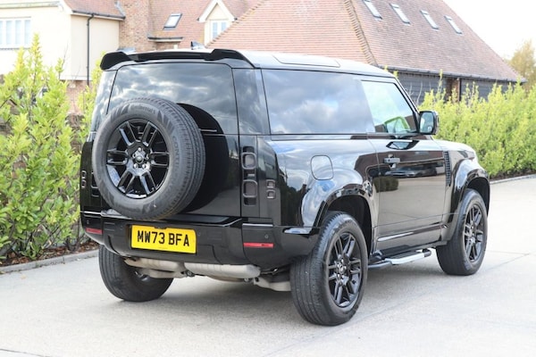 Used Land Rover Defender 2023 for sale - 76216779: Photo 10