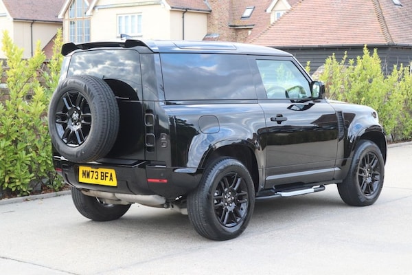 Used Land Rover Defender 2023 for sale - 76216779: Photo 11