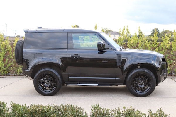 Used Land Rover Defender 2023 for sale - 76216779: Photo 12