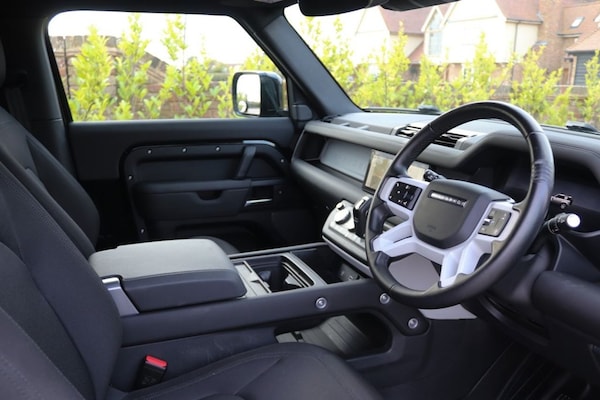 Used Land Rover Defender 2023 for sale - 76216779: Photo 20