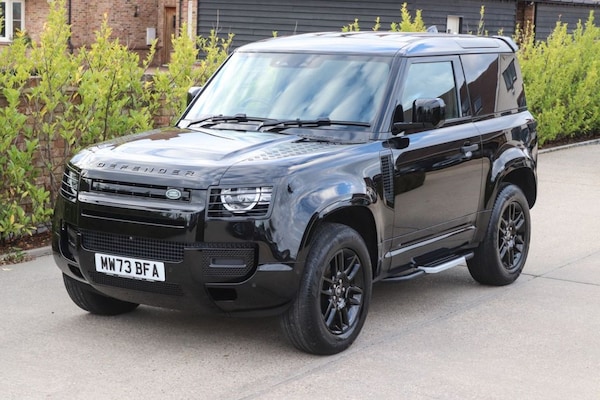 Used Land Rover Defender 2023 for sale - 76216779: Photo 4