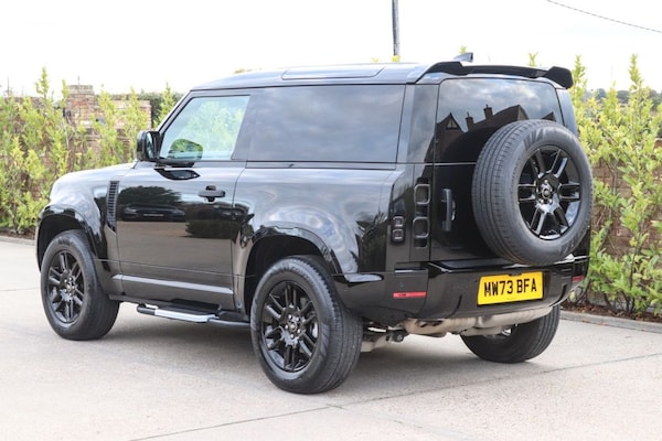 Used Land Rover Defender 2023 for sale - 76216779: Photo 6