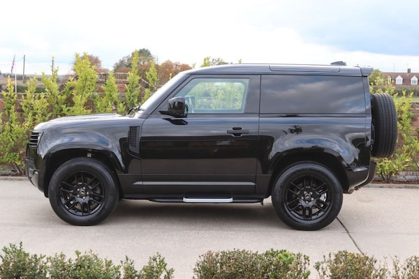 Used Land Rover Defender 2023 for sale - 76216779: Photo 7