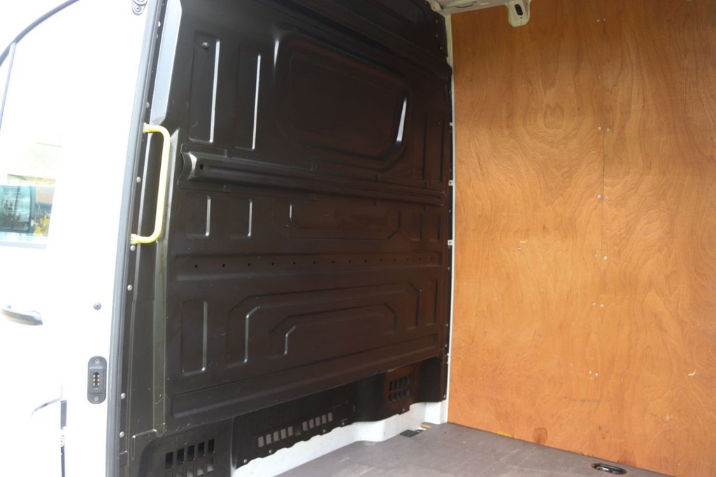 Used Volkswagen Crafter 2020 for sale - 77680550: Photo 18