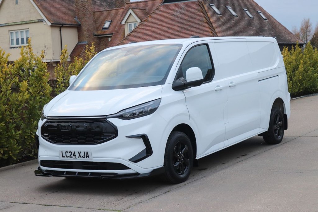 Used Ford Transit Custom 2024 for sale - 78102641: Photo 2