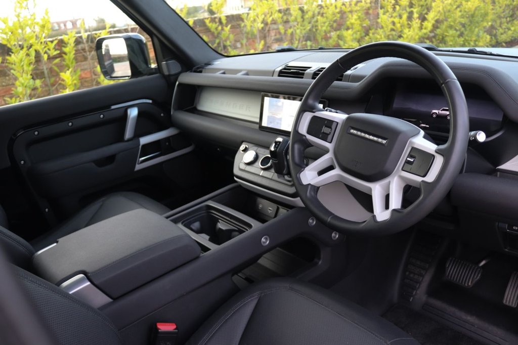 Used Land Rover Defender 2022 for sale - 77014320: Photo 28