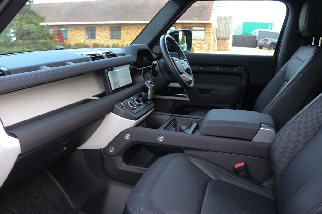 Used Land Rover Defender 2022 for sale - 77014320: Photo 33