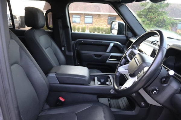 Used Land Rover Defender 2022 for sale - 76018784: Photo 26