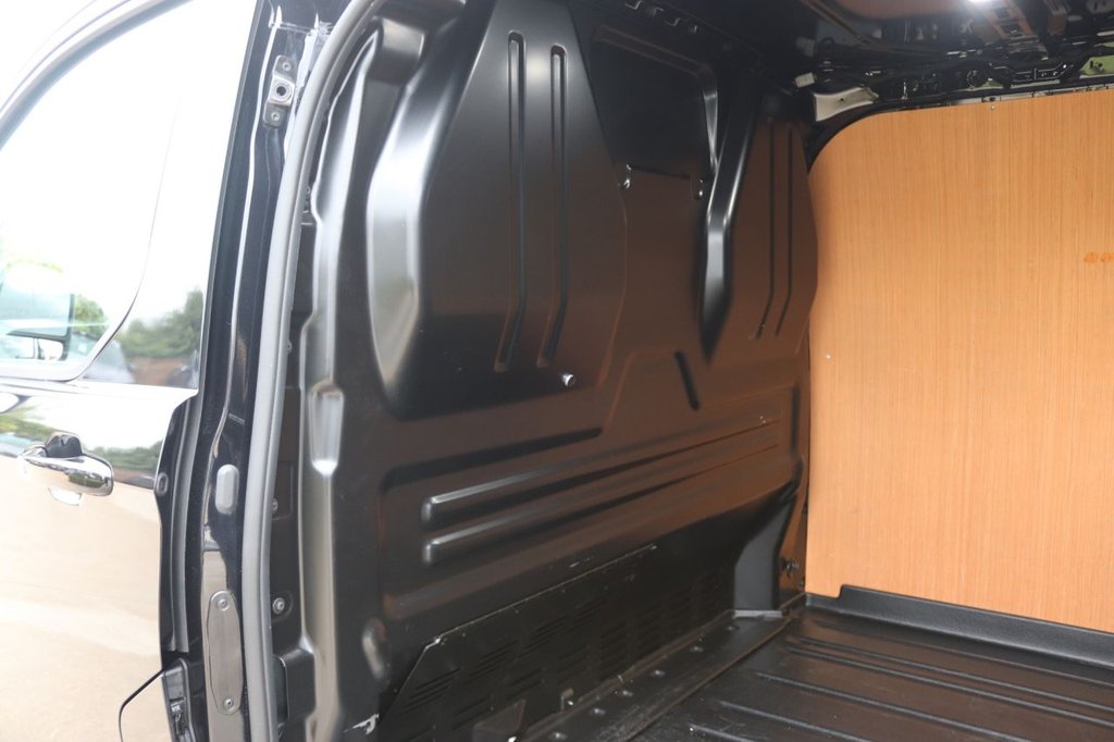 Used Ford Transit Custom 2024 for sale - 75992538: Photo 27