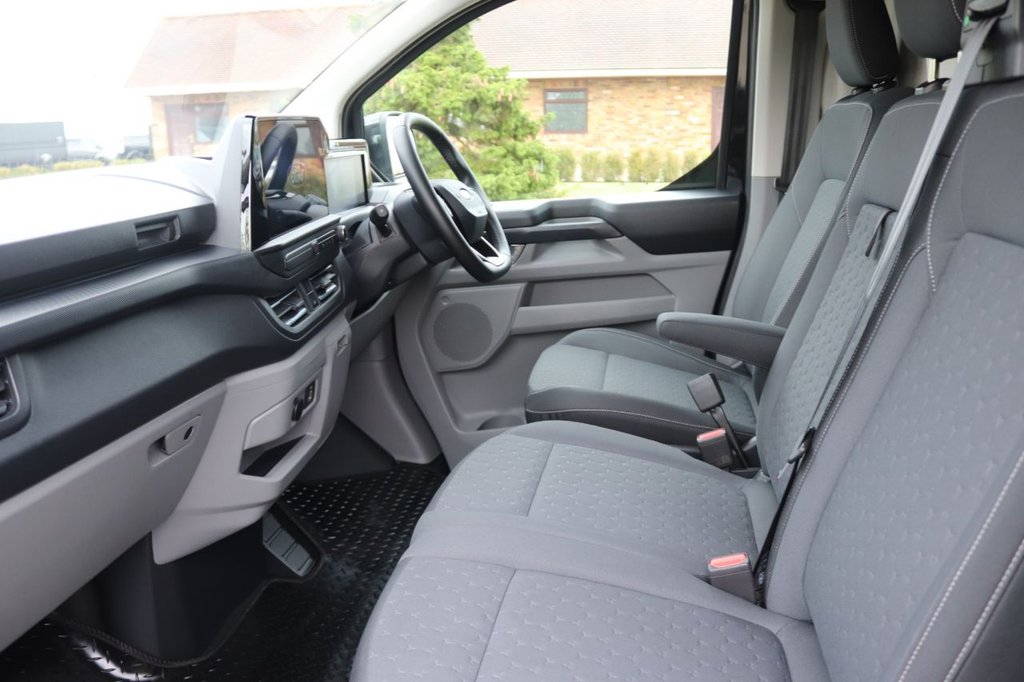 Used Ford Transit Custom 2024 for sale - 75992538: Photo 32