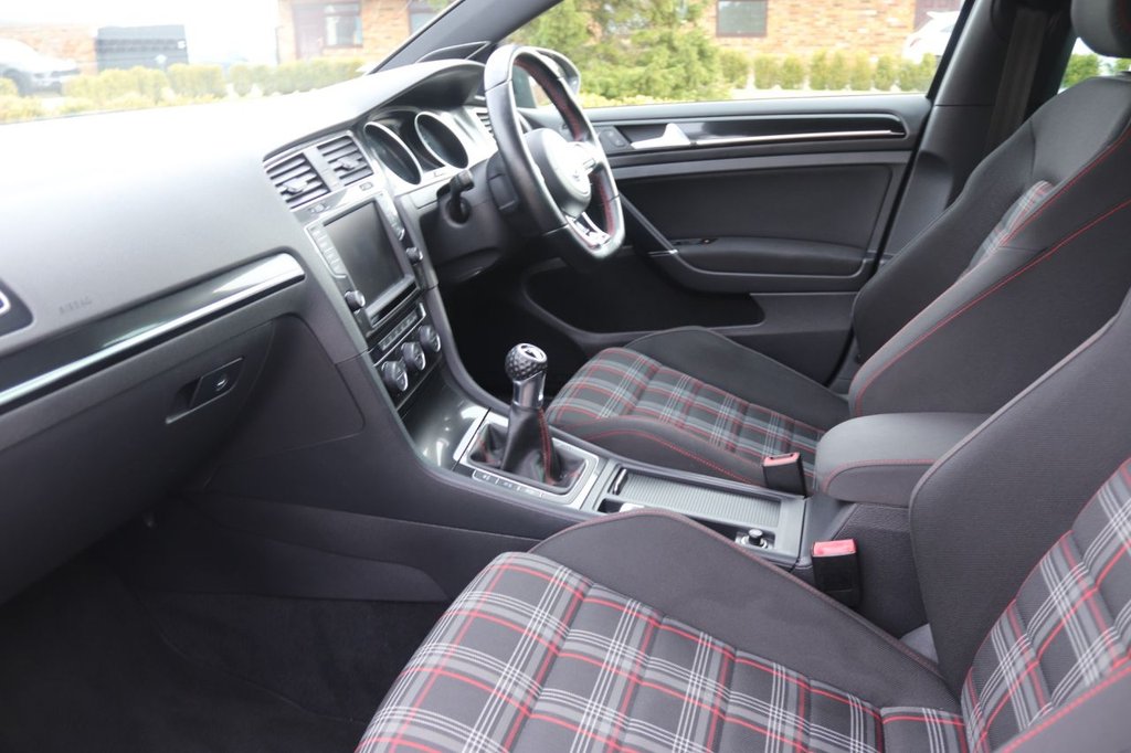 Used Volkswagen Golf 2014 for sale - 78008896: Photo 29