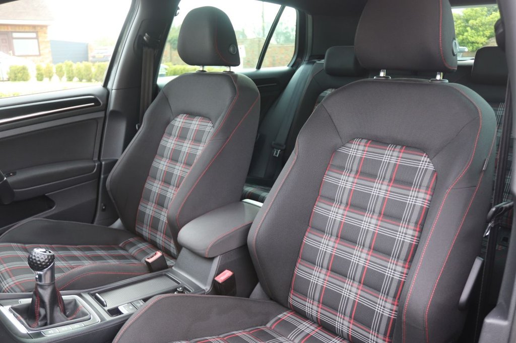 Used Volkswagen Golf 2014 for sale - 78008896: Photo 30