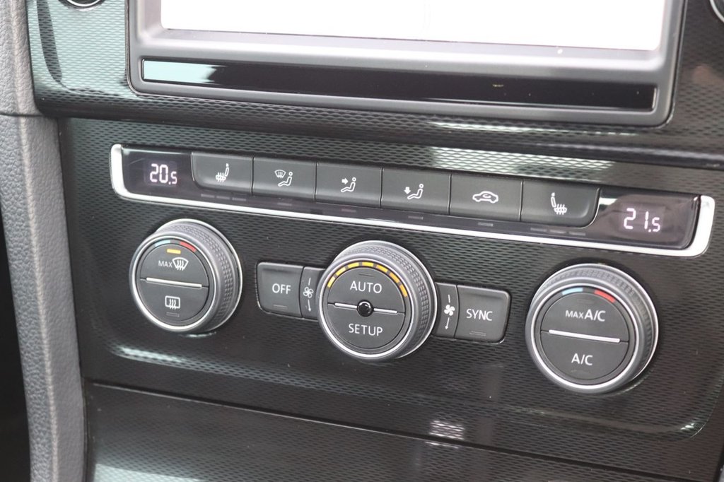 Used Volkswagen Golf 2014 for sale - 78008896: Photo 33