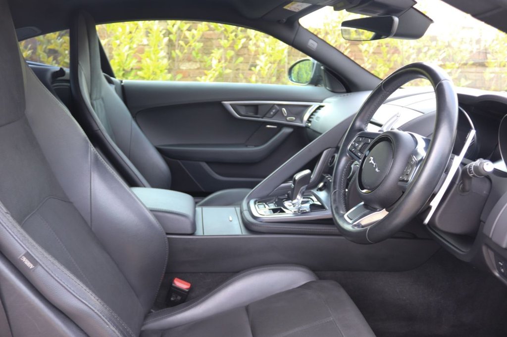 Used Jaguar F-Type 2018 for sale - 78181086: Photo 30