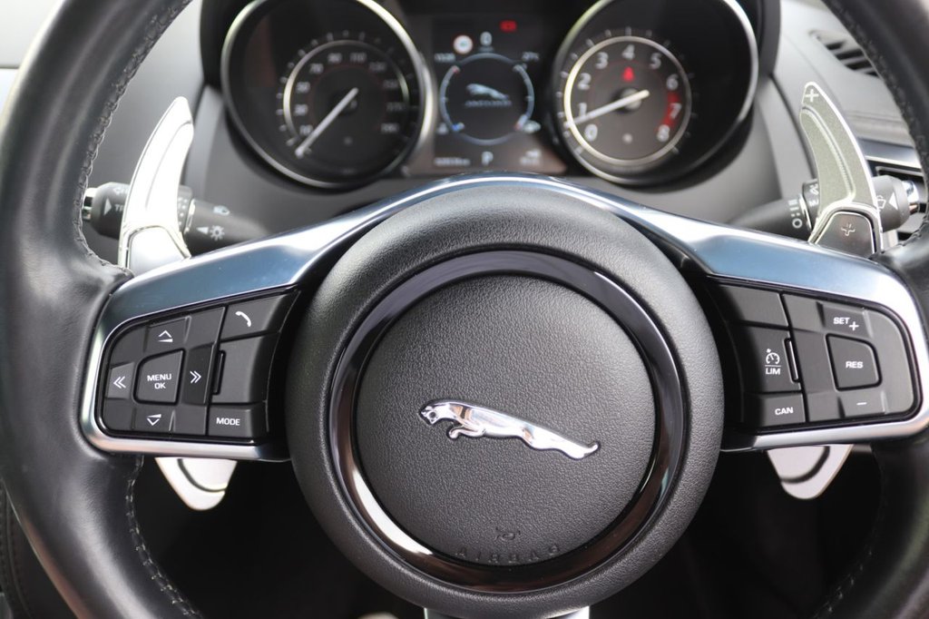 Used Jaguar F-Type 2018 for sale - 78181086: Photo 36