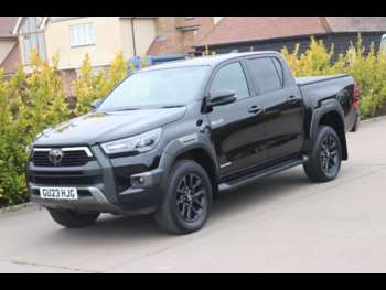 Used Toyota Hilux 2023 for sale - 74561997: Photo