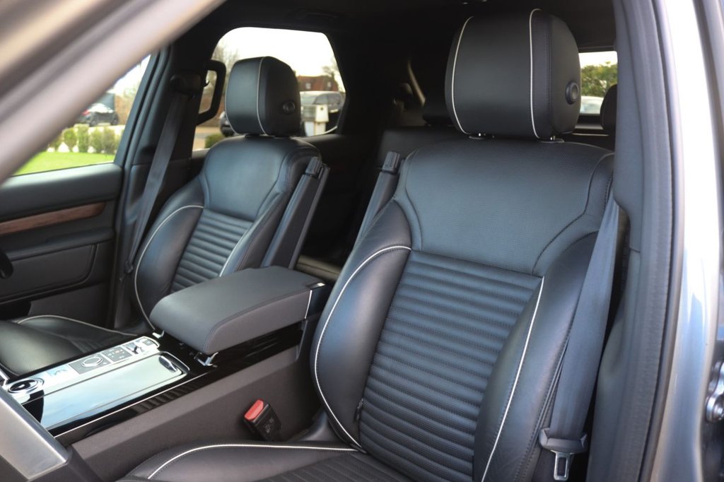 Used Land Rover Discovery 2020 for sale - 76900576: Photo 29