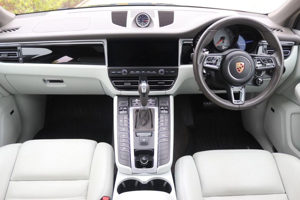 Used Porsche Macan 2019 for sale - 76496212: Photo 38