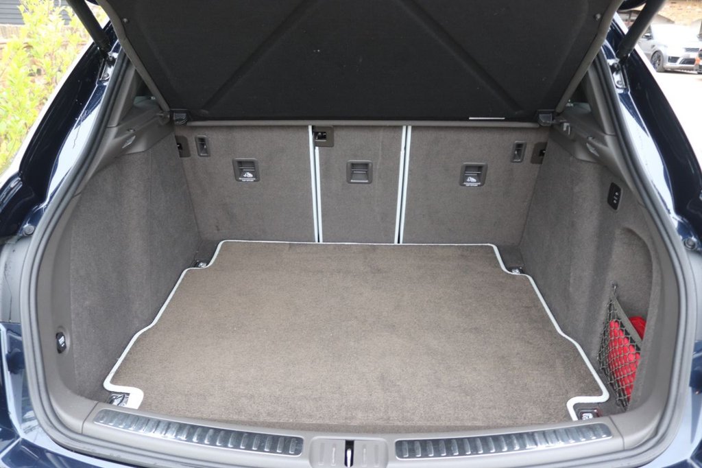 Used Porsche Macan 2019 for sale - 76496212: Photo 39