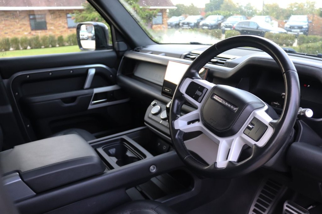 Used Land Rover Defender 2022 for sale - 76690788: Photo 25