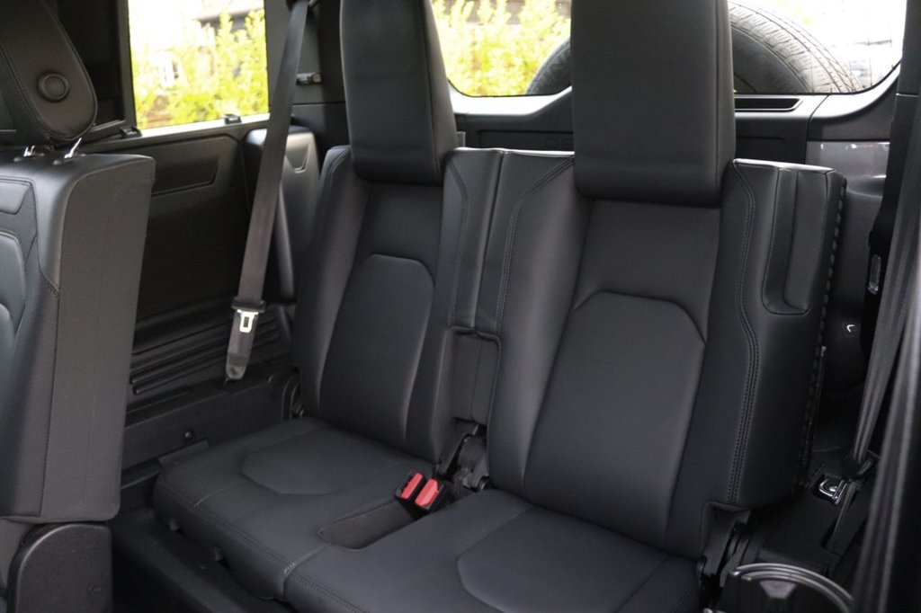 Used Land Rover Defender 2022 for sale - 76690788: Photo 35