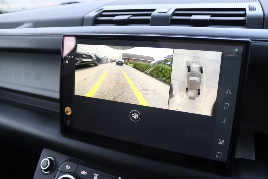 Used Land Rover Defender 2022 for sale - 76690788: Photo 38