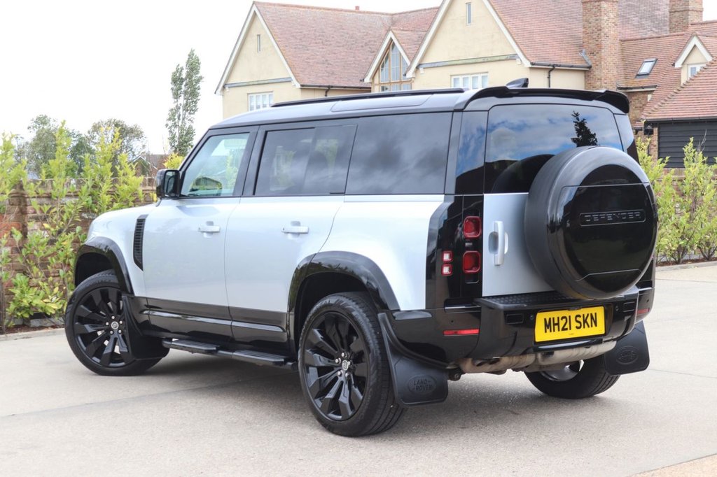 Used Land Rover Defender 2021 for sale - 76698325: Photo 2