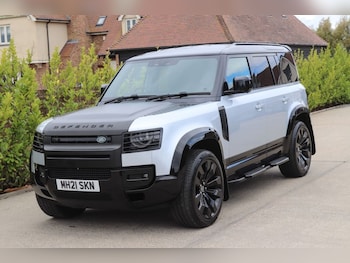 Used Land Rover Defender 2021 for sale - 76698325: Photo