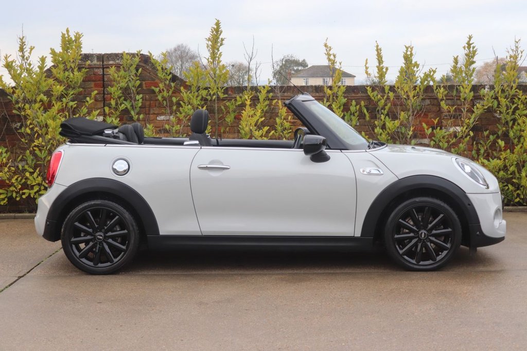 Used MINI Convertible 2020 for sale - 77241587: Photo 19