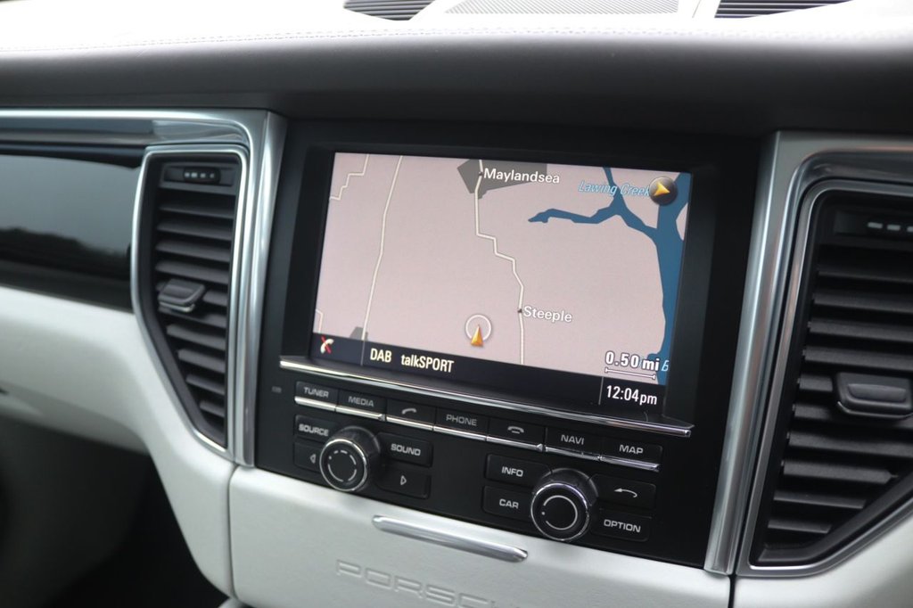 Used Porsche Macan 2015 for sale - 77020433: Photo 27