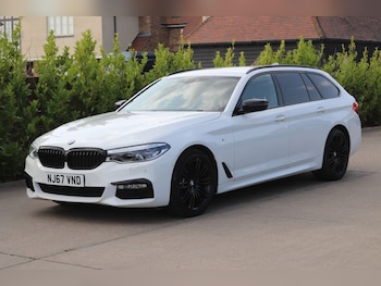 Used BMW 5 Series 2017 for sale - 77236577: Photo