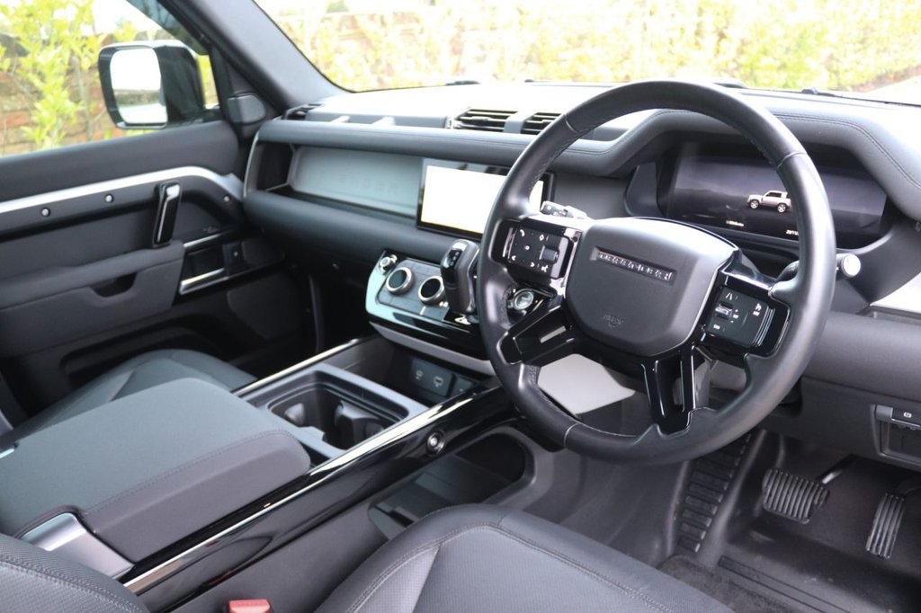 Used Land Rover Defender 2023 for sale - 76751260: Photo 26