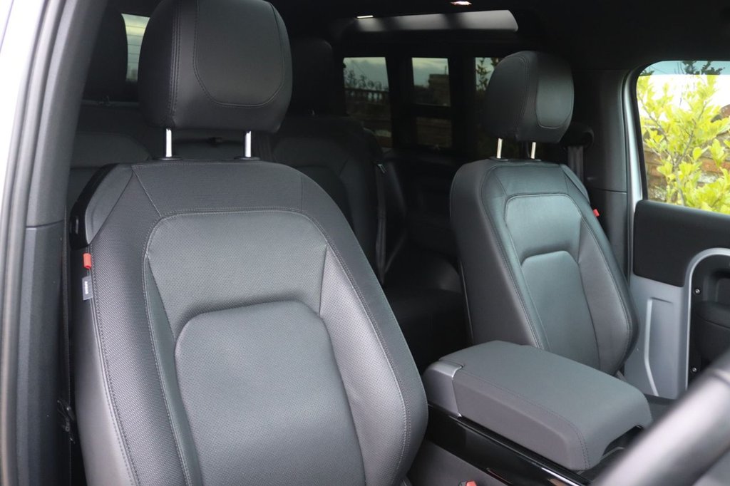 Used Land Rover Defender 2023 for sale - 76751260: Photo 28