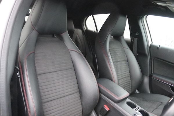 Used Mercedes-Benz GLA 2017 for sale - 76303451: Photo 32