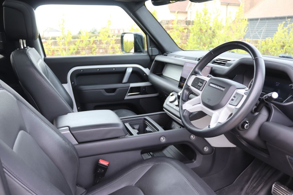 Used Land Rover Defender 2023 for sale - 76396081: Photo 25