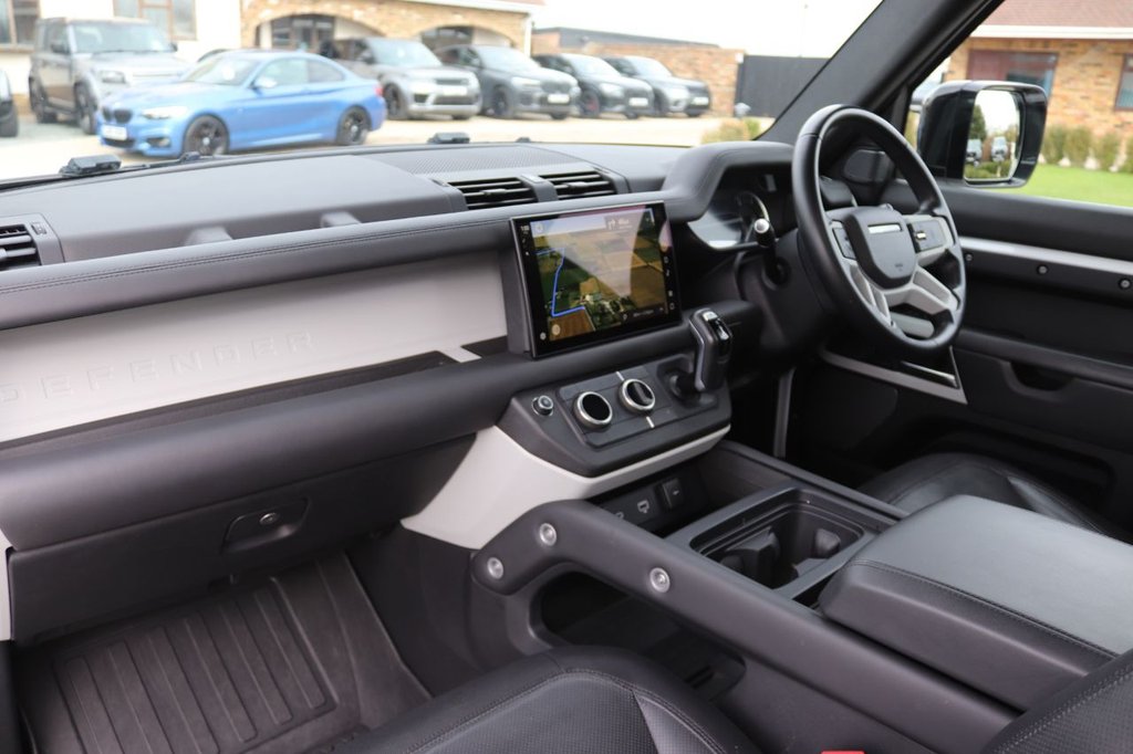 Used Land Rover Defender 2023 for sale - 76396081: Photo 29