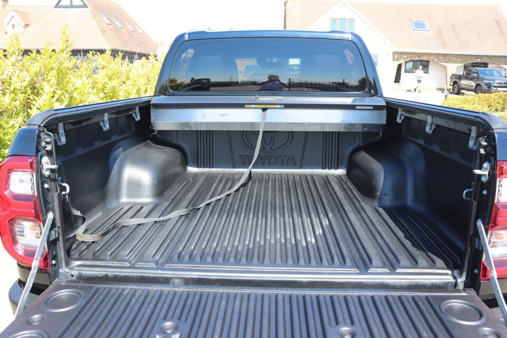 Used Toyota Hilux 2021 for sale - 76690775: Photo 20