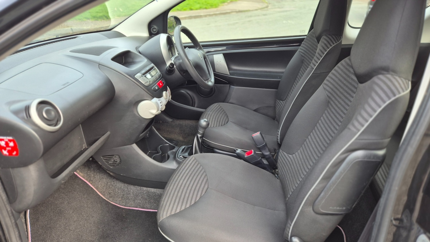 Used Peugeot 107 2012 for sale - 77962238: Photo 16