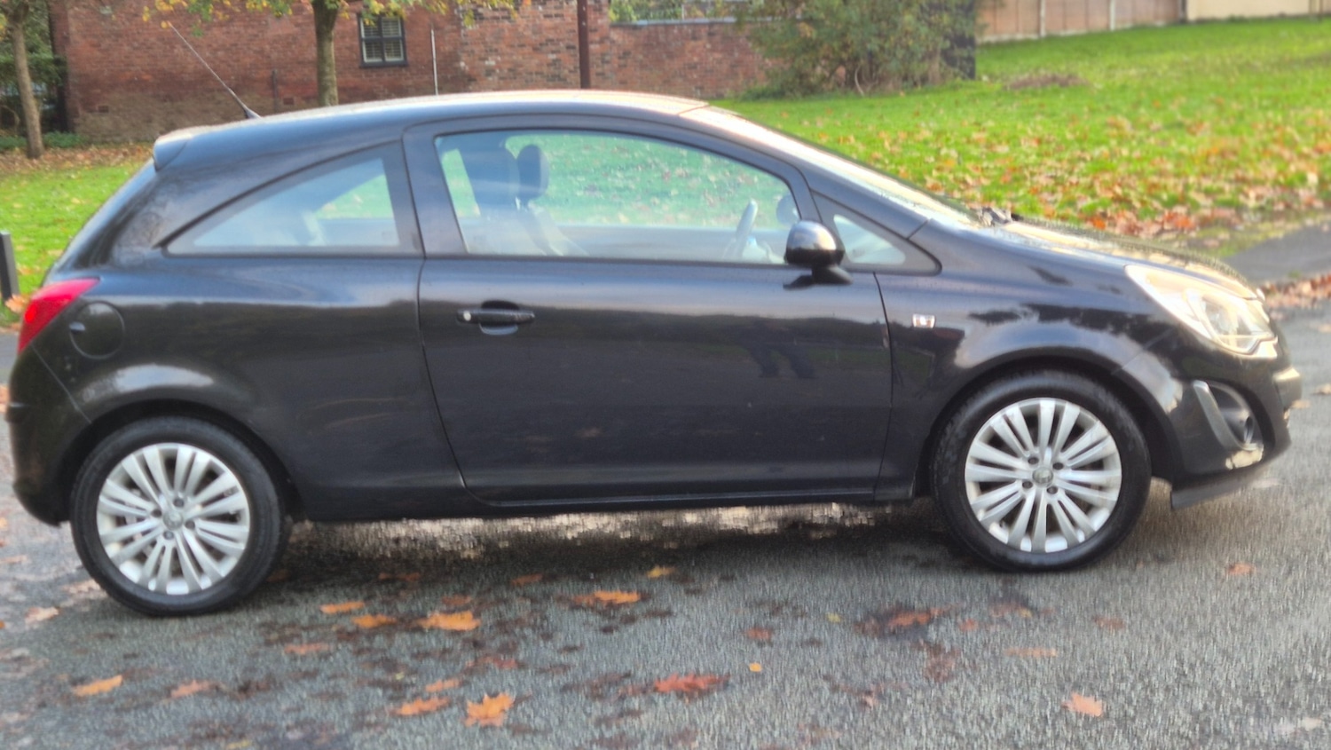 Used Vauxhall Corsa 2014 for sale - 76374109: Photo 9