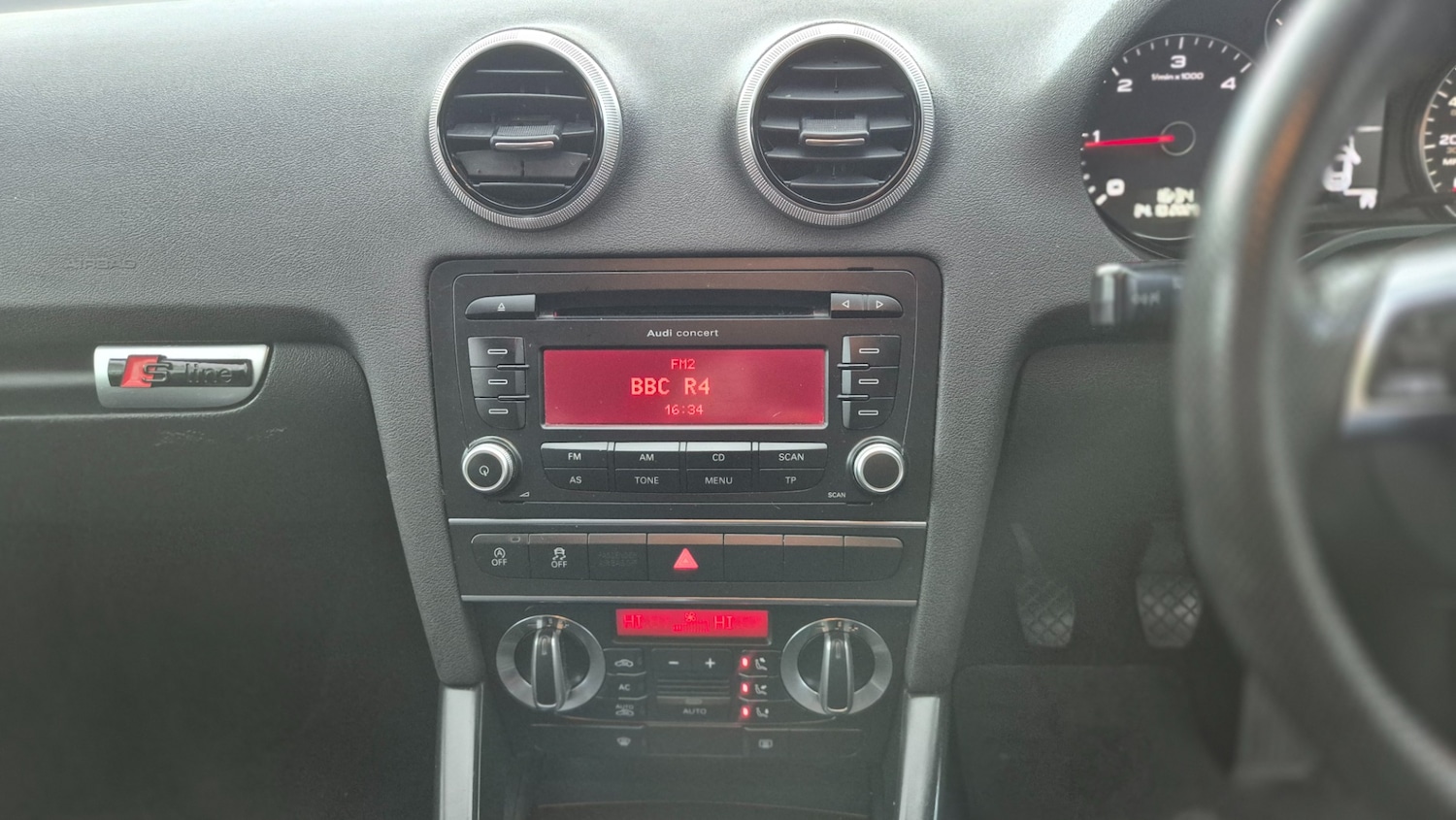 Used Audi A3 2011 for sale - 76374119: Photo 14