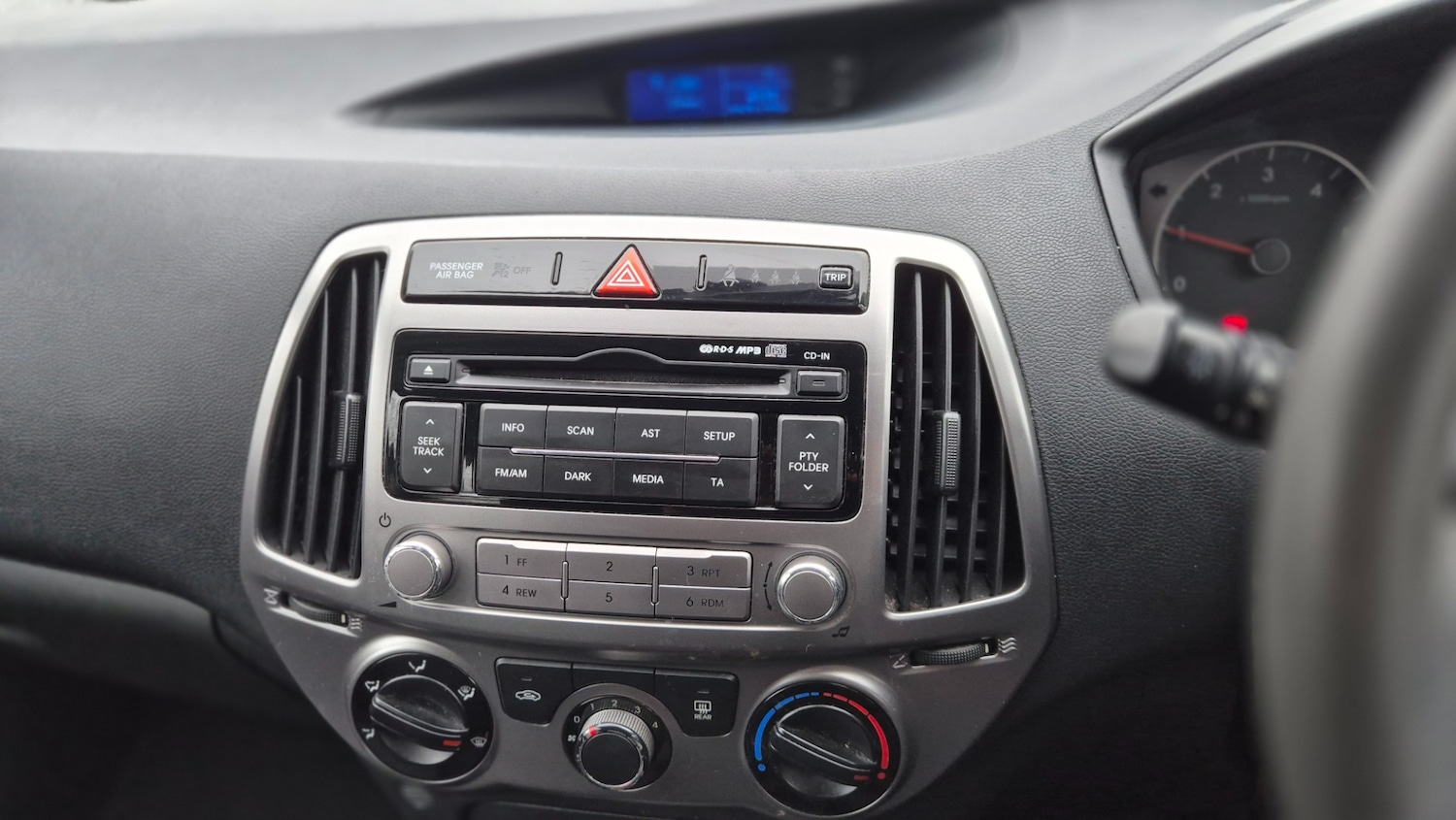 Used Hyundai i20 2014 for sale - 77903369: Photo 14