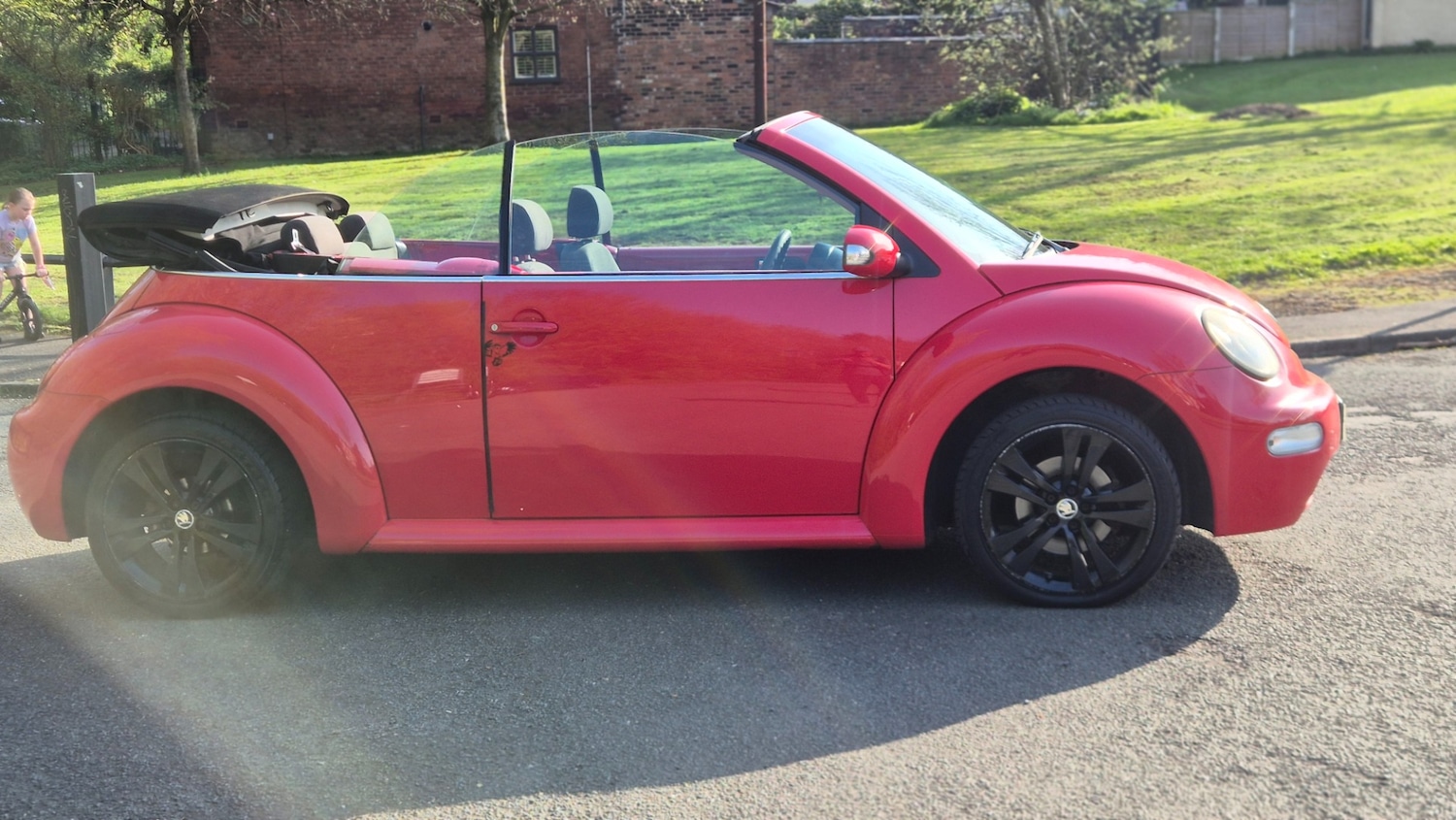 Used Volkswagen Beetle 2004 for sale - 78166170: Photo 10