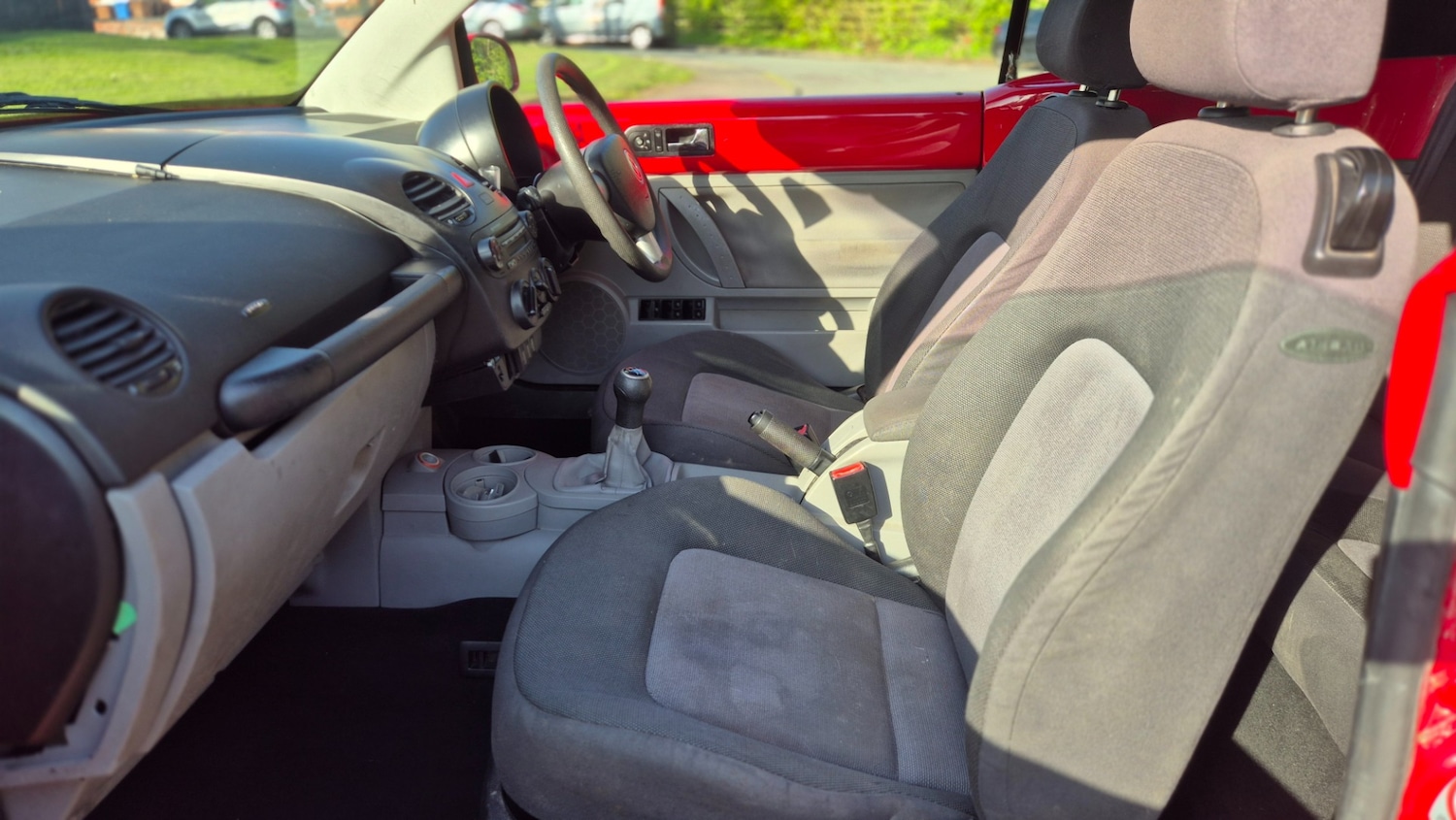 Used Volkswagen Beetle 2004 for sale - 78166170: Photo 15